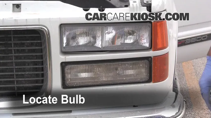 2000 GMC C3500 Sierra SL 7.4L V8 Extended Cab Pickup (2 Door) Éclairage Feux de croisement (remplacer l'ampoule)